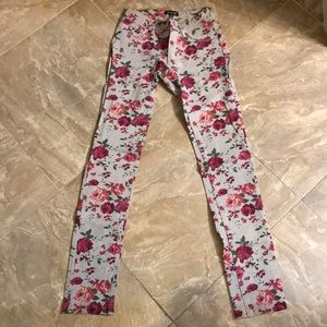 Juniors floral jeggings